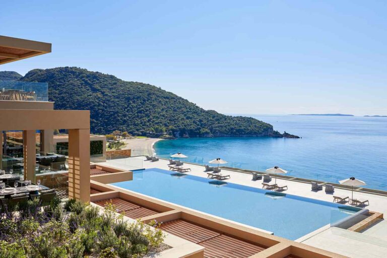 Top All Inclusive Resort Plans: A Definitive Guide to Luxury Bundles