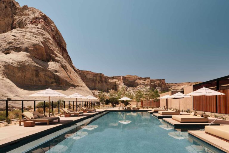 Top Wellness Retreats in America: The 2026 Definitive Guide to Longevity & Restoration